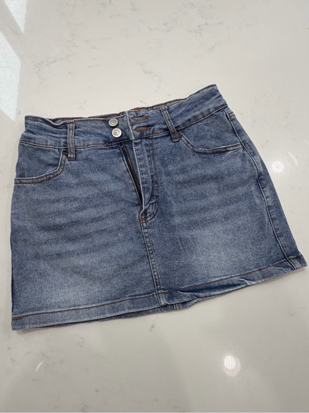 C’EST VRAI Y2K Denim Mini Skirt Double Button Size M